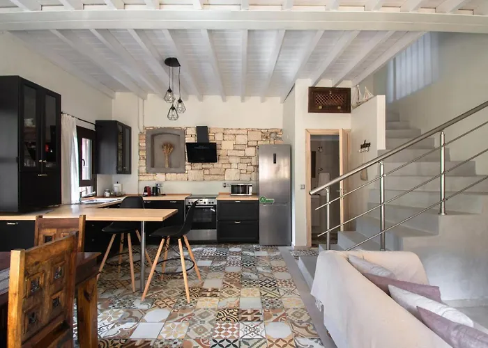 Kavos House * ماغيستي